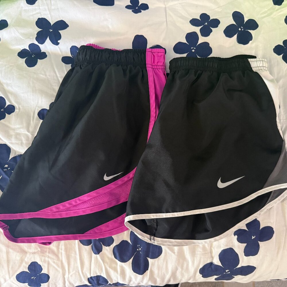EUC - Bundle - Women's (2) Pairs of Nike Dri-Fit Shorts - Size Medium